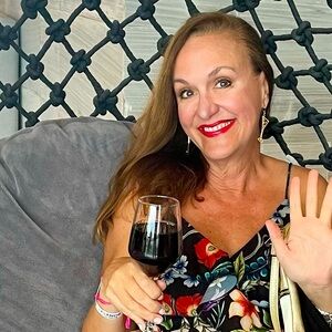 Meet your Posher, Cindy